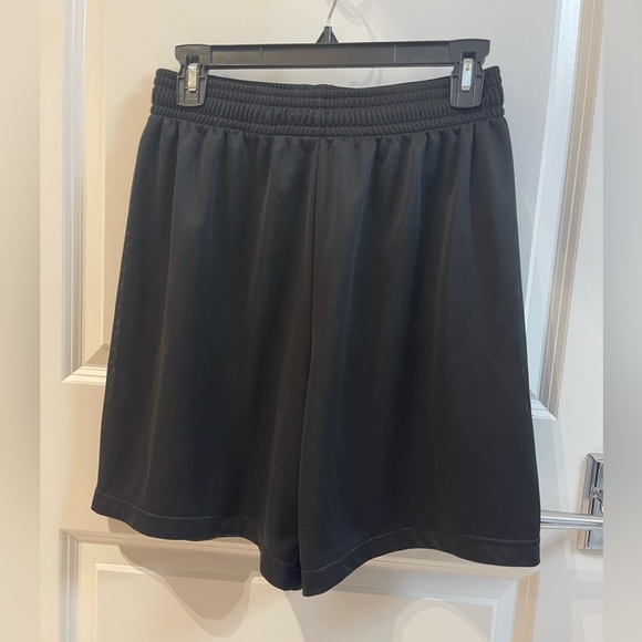 Black athletic shorts - Picture 1 of 1